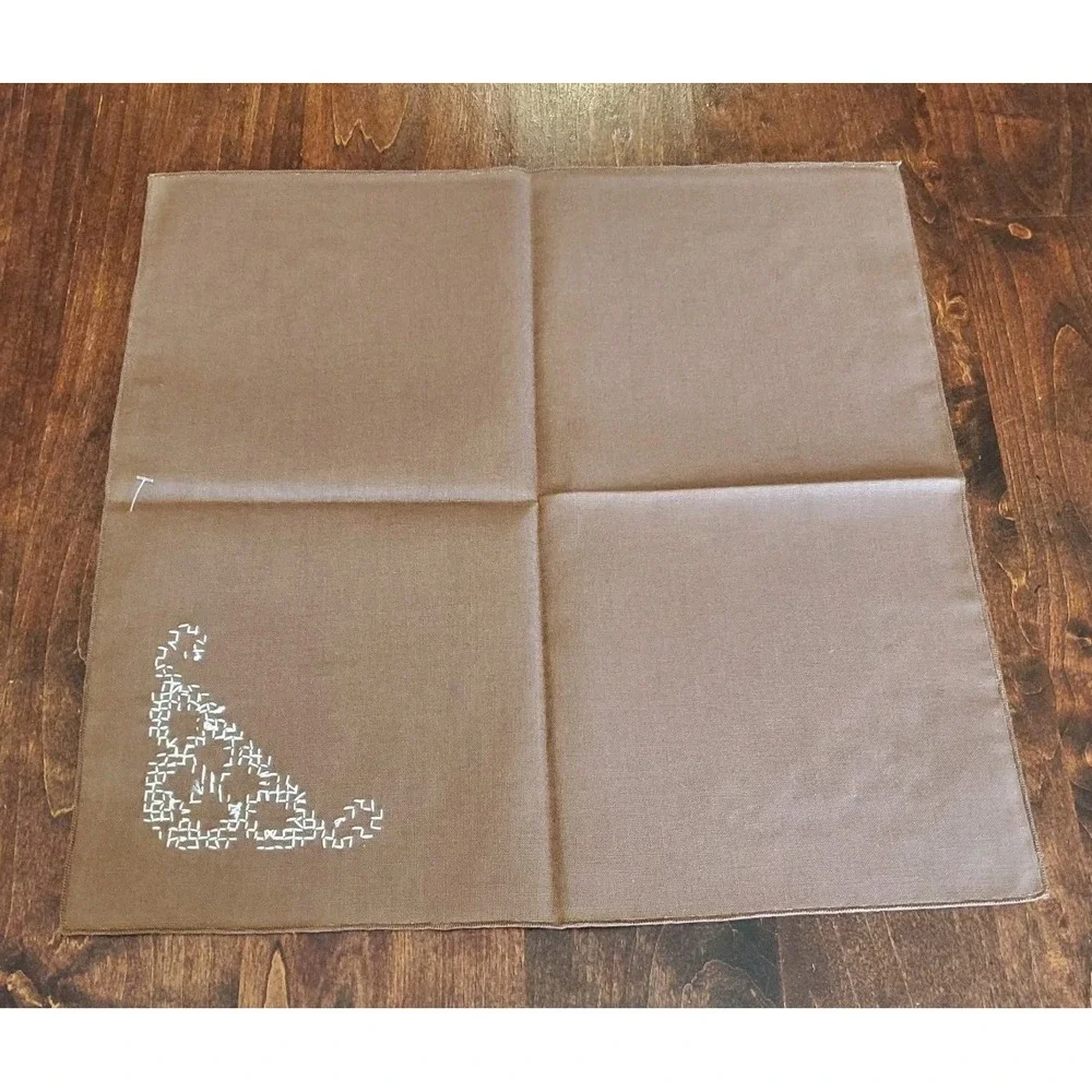 6 Vintage Hand Sewn‎ & Embroidered Linen Napkins